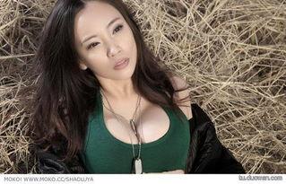 邵路雅丝袜,时尚与舒适的完美融合