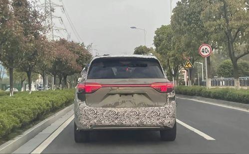 问界m8最新爆料,豪华智能SUV，颠覆传统出行体验！”